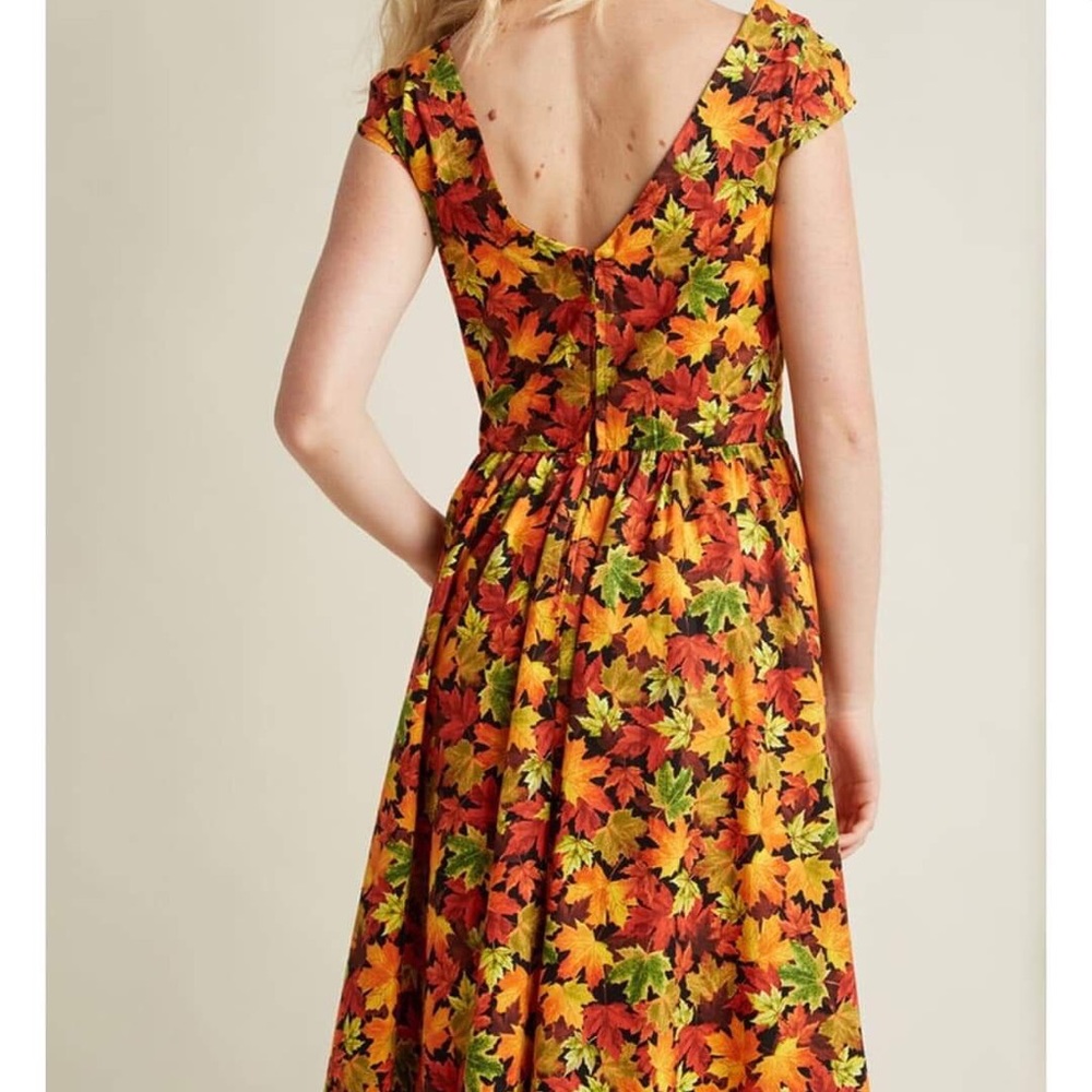 ModCloth Leaf Festvial A Line Dress In Maples - Picture 2 of 8